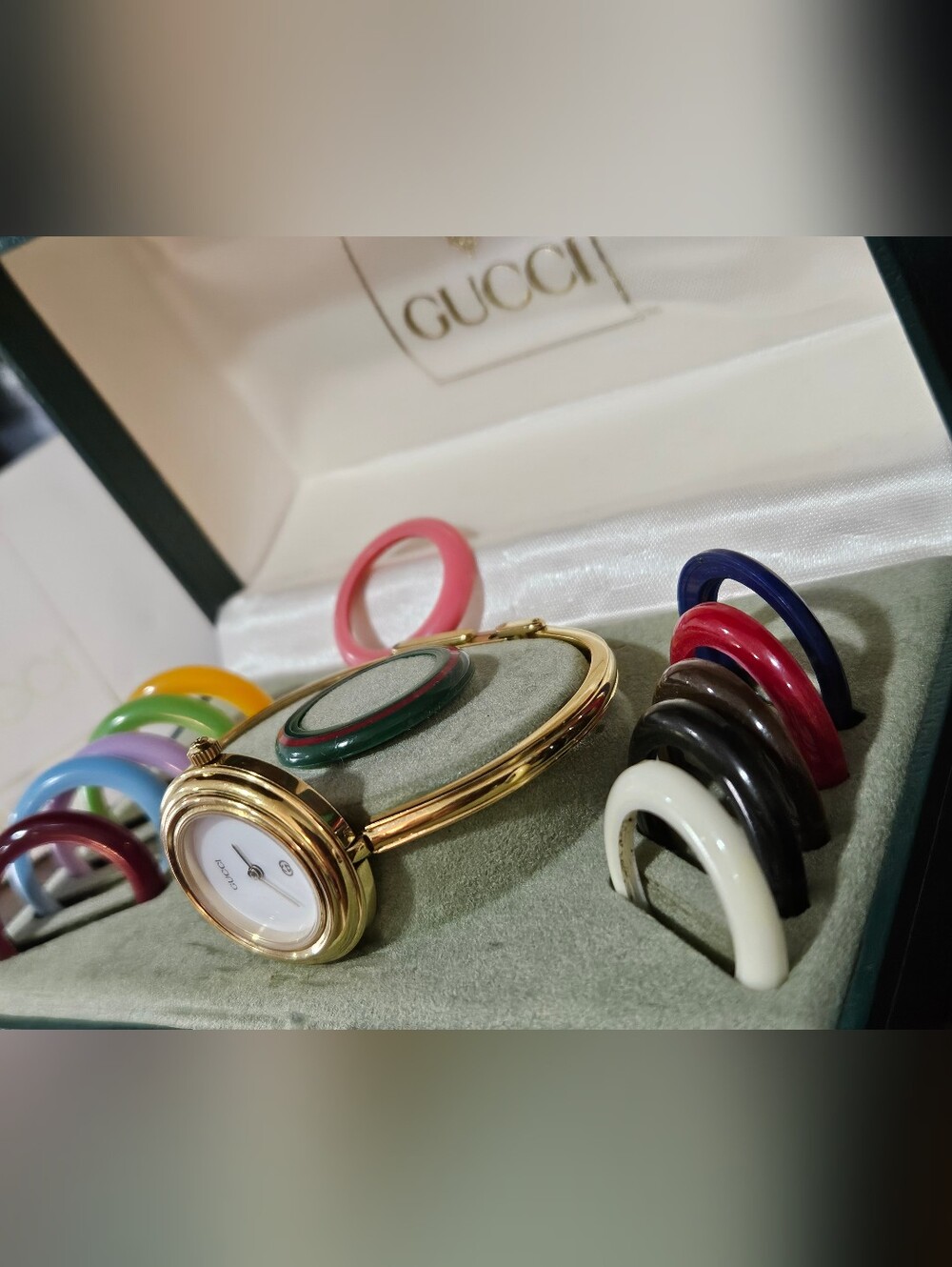 Gucci Vintage Women's interchangeable watch model number 1954
